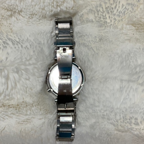Michael Kors silver watch - Picture 3 of 5